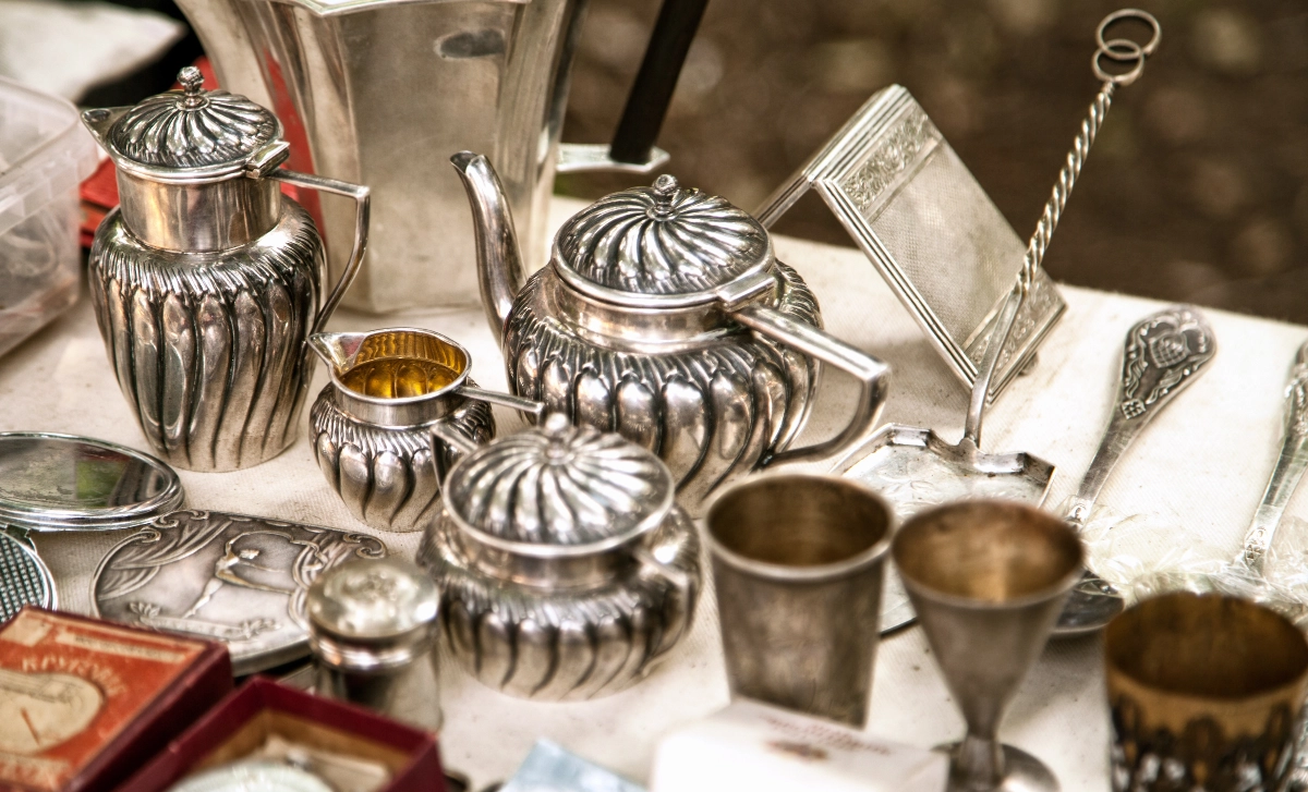 London Antiques about our company image - easy website, New Website,  Antiques for sale, Antiques, Free Website, Better than squarespace, Simple Website, Company Website, New Company, Tec-Nut.com Websites,  Antiques shop, Better Than Wix